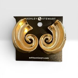 ❤️ASHLEY STEWART Gold Tone Swirl Statement Earrings NWT post closure